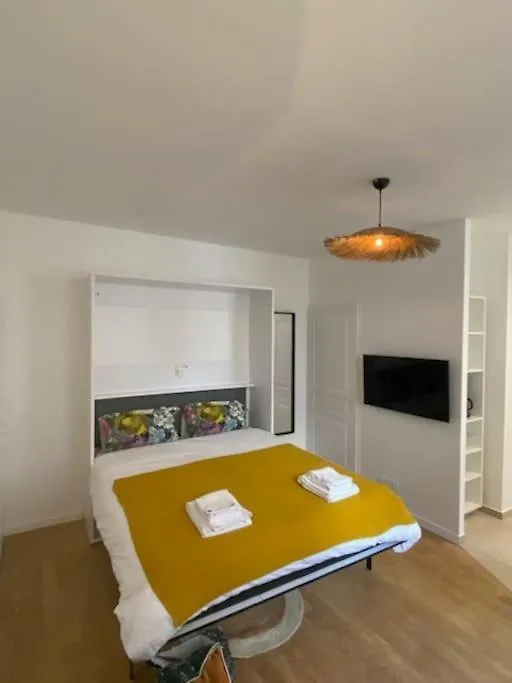 Cozy Modern Apartment *